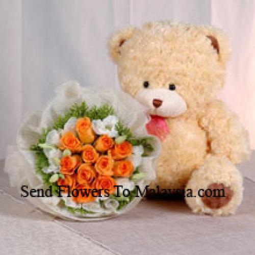 12 Roses oranges avec mignon ours en peluche