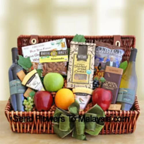 Esta cesta de presente para o Dia dos Pais inclui frutas frescas, como maçãs crocantes e laranjas suculentas, dois queijos cremosos orgânicos e biscoitos de massa integral, duas garrafas de vinho orgânico, amêndoas orgânicas torradas premium, um pacote de batatas fritas crocantes e deliciosos biscoitos Shortnin'. (O conteúdo da cesta, incluindo o vinho, pode variar de acordo com a estação e o local de entrega. Em caso deindisponibilidade de um determinado produto, substituiremos o mesmo por um produto de valor igual ou superior)